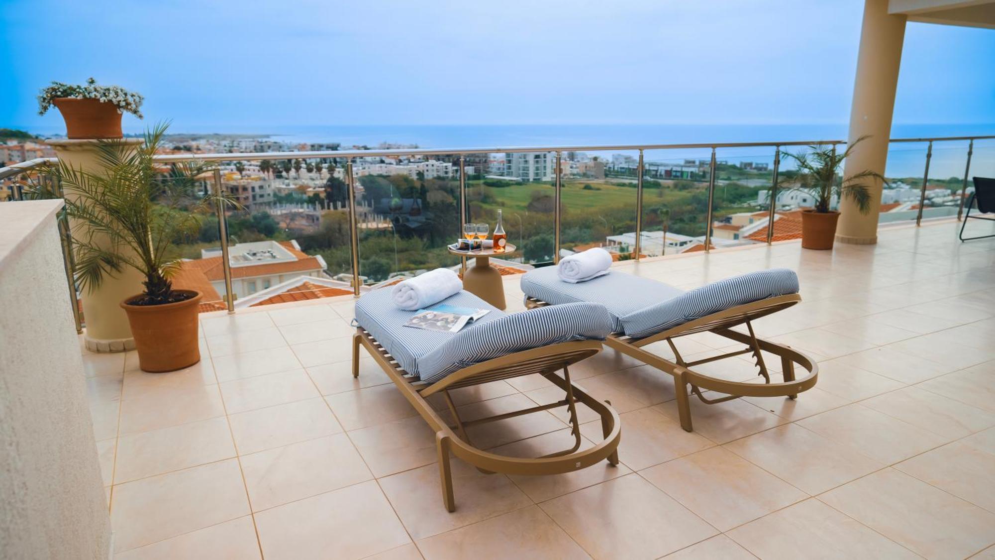 Wellclub - Wellness Family Experience - Seaview Hotel Pafos Exterior foto